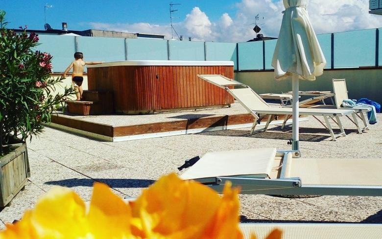 Hotel Esperia Cattolica Luaran gambar