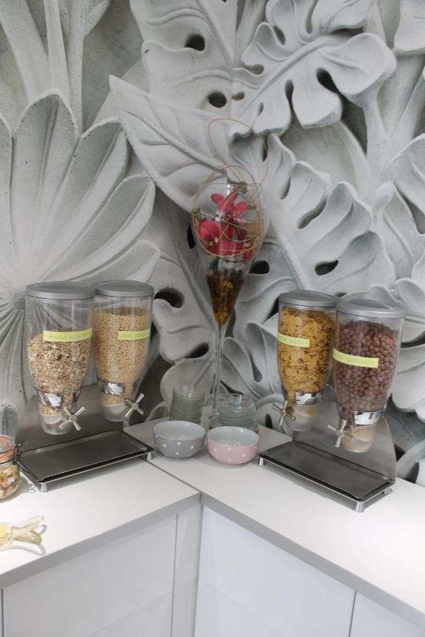 Hotel Esperia Cattolica Luaran gambar